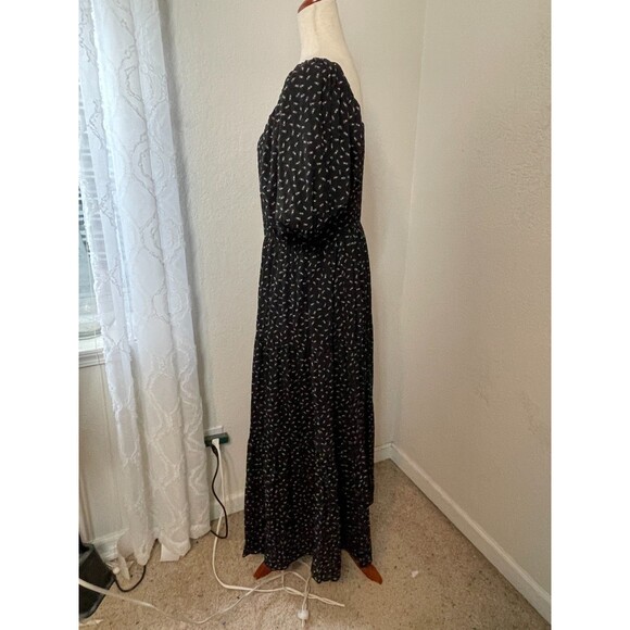 Things Between Women’s Dress Size M Black Floral Puff Sleeve Square Neck Maxi - Picture 3 of 10